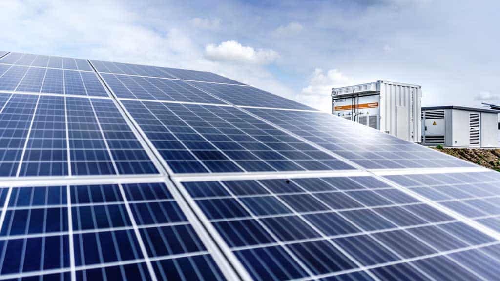 advantages and disadvantages of solar panels for your home